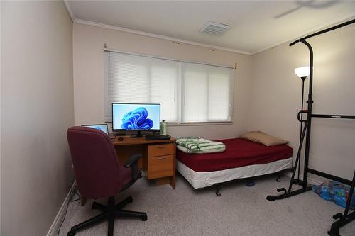 121 University Avenue E|Unit #2, Waterloo, ON - Indoor Photo Showing Bedroom