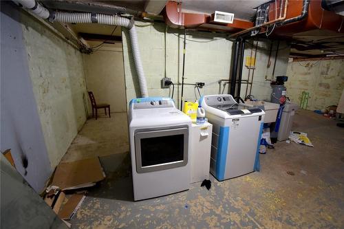 121 University Avenue E|Unit #2, Waterloo, ON - Indoor Photo Showing Laundry Room