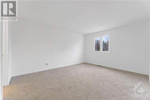 70 Nestow Drive, Ottawa, ON - Indoor Photo Showing Other Room
