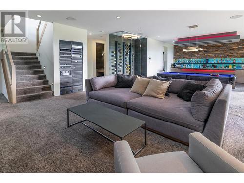 1364 Mine Hill Drive, Kelowna, BC - Indoor Photo Showing Living Room