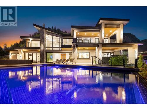 1364 Mine Hill Drive, Kelowna, BC - Outdoor With In Ground Pool