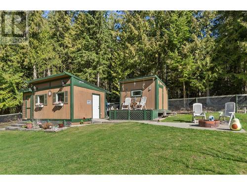 7688 Mountain Drive, Anglemont, BC - Outdoor