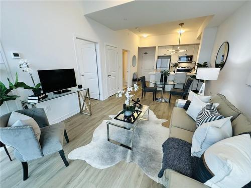 460 Dundas Street E|Unit #1204, Waterdown, ON - Indoor Photo Showing Living Room