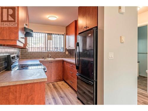 5300 25 Avenue Unit# 45, Vernon, BC - Indoor Photo Showing Kitchen