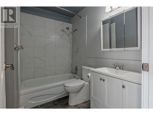 5300 25 Avenue Unit# 45, Vernon, BC - Indoor Photo Showing Bathroom