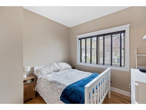 3721 5Th Ave, Castlegar, BC - Indoor Photo Showing Bedroom