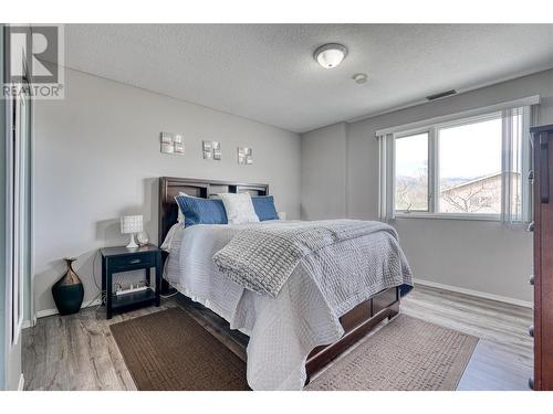 12221 87Th Street, Osoyoos, BC - Indoor Photo Showing Bedroom