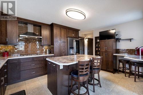 139 Salmon Arm Drive, Enderby, BC - Indoor Photo Showing Kitchen