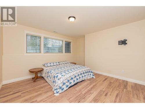 3131 20 Street Ne, Salmon Arm, BC - Indoor Photo Showing Bedroom