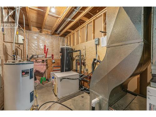 3131 20 Street Ne, Salmon Arm, BC - Indoor Photo Showing Basement