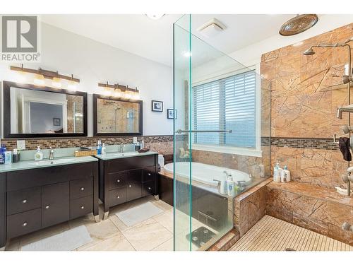 3131 20 Street Ne, Salmon Arm, BC - Indoor Photo Showing Bathroom