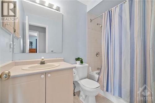 60 Dewberry Crescent, Ottawa, ON - Indoor Photo Showing Bathroom