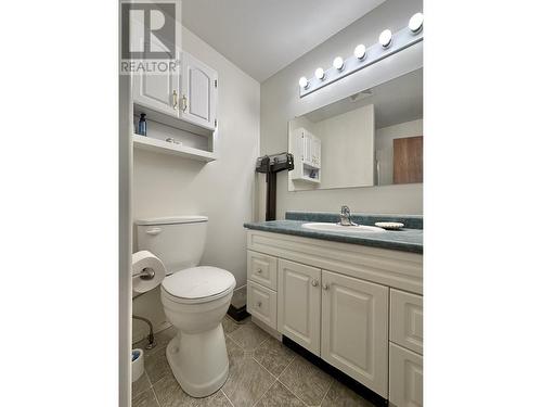 3456 Dunsmuir Road, Lac La Hache, BC - Indoor Photo Showing Bathroom