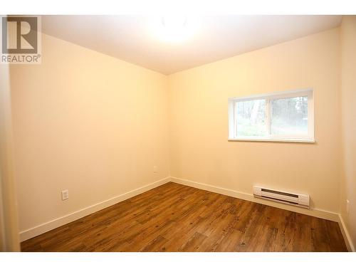 4598 Cedar Hill Road, Falkland, BC - Indoor Photo Showing Other Room