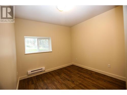 4598 Cedar Hill Road, Falkland, BC - Indoor Photo Showing Other Room