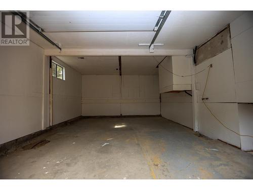 4598 Cedar Hill Road, Falkland, BC - Indoor Photo Showing Garage