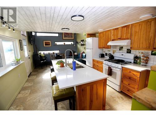 4598 Cedar Hill Road, Falkland, BC - Indoor Photo Showing Kitchen