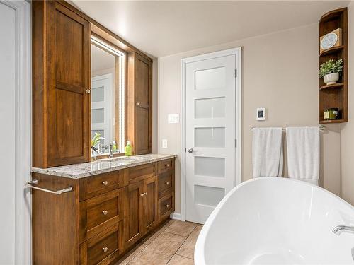 4895 Prospect Lake Rd, Saanich, BC - Indoor Photo Showing Bathroom