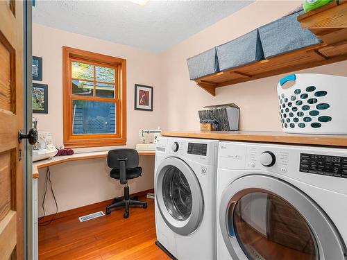 4895 Prospect Lake Rd, Saanich, BC - Indoor Photo Showing Basement