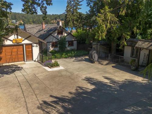 4895 Prospect Lake Rd, Saanich, BC - Indoor Photo Showing Basement