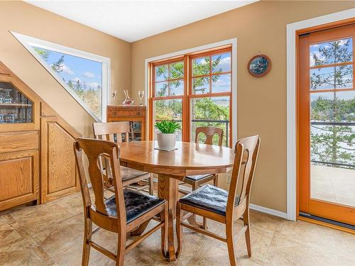 4895 Prospect Lake Rd, Saanich, BC - Indoor Photo Showing Dining Room