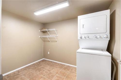 324 230 Fairhaven Road, Winnipeg, MB - Indoor Photo Showing Laundry Room