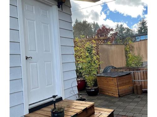 1146 2Nd Ave, Ladysmith, BC - Outdoor With Exterior