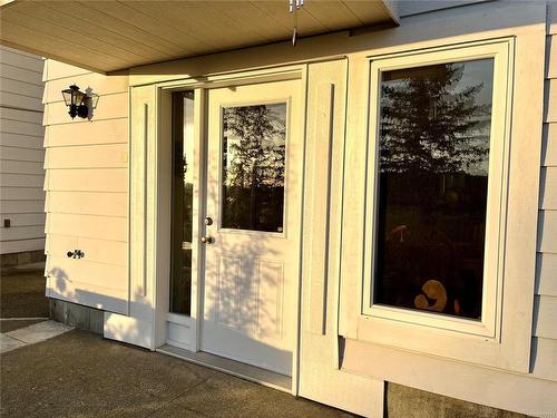 1146 2Nd Ave, Ladysmith, BC - Outdoor With Exterior