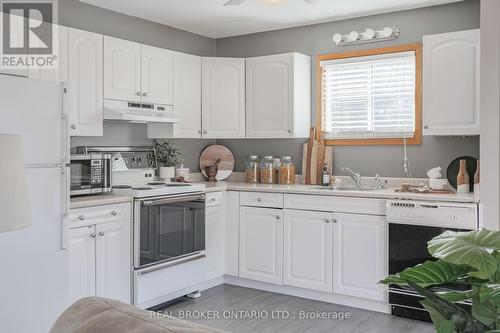 29 Clear Lake Crt, Marmora And Lake, ON - Indoor Photo Showing Kitchen