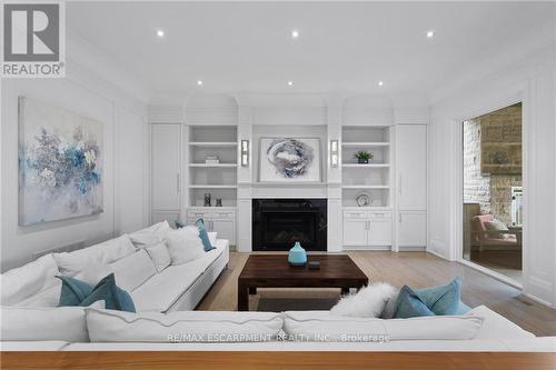 128 Balsam Drive, Oakville, ON - Indoor Photo Showing Living Room With Fireplace