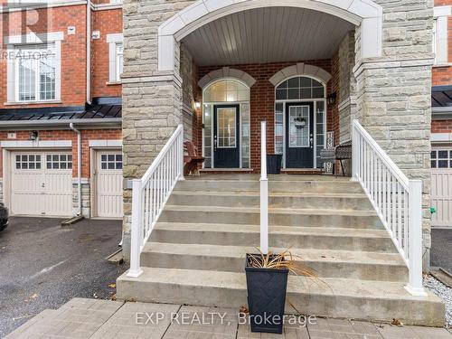 7 Rockbrook Trail, Brampton, ON - Outdoor With Facade