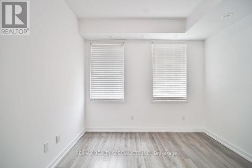 60 - 60 Winston Park Boulevard, Toronto, ON - Indoor Photo Showing Other Room