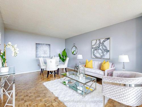 1201-2645 Kipling Ave, Toronto, ON - Indoor Photo Showing Living Room