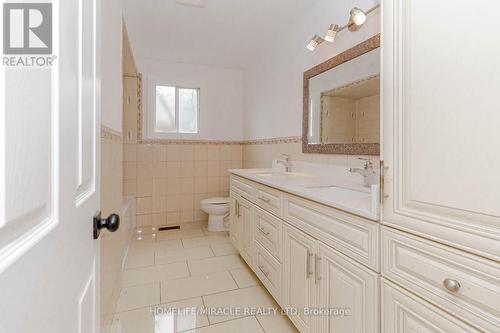 4544 Penhallow Rd, Mississauga, ON - Indoor Photo Showing Bathroom