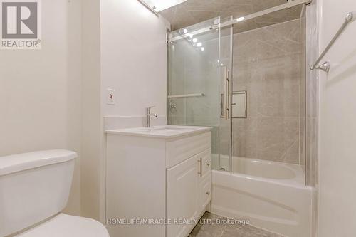 4544 Penhallow Rd, Mississauga, ON - Indoor Photo Showing Bathroom