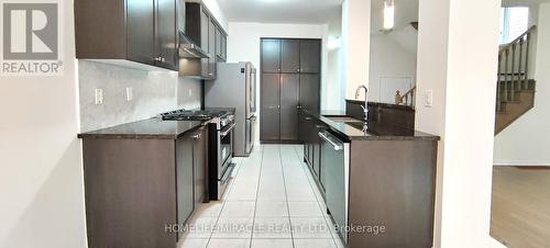 20 July Avenue, Hamilton, ON - Indoor Photo Showing Kitchen With Upgraded Kitchen