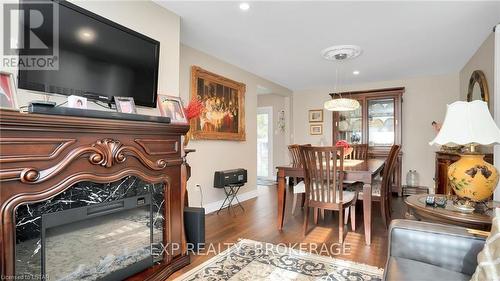 14 Rockingham Crt, London, ON - Indoor With Fireplace