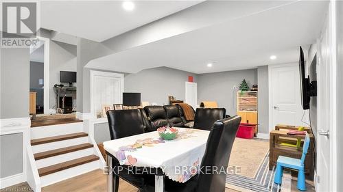 14 Rockingham Crt, London, ON - Indoor Photo Showing Dining Room