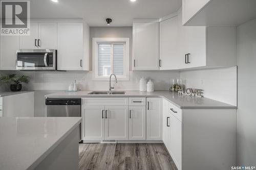 150 Kostiuk Crescent, Saskatoon, SK - Indoor Photo Showing Kitchen With Double Sink