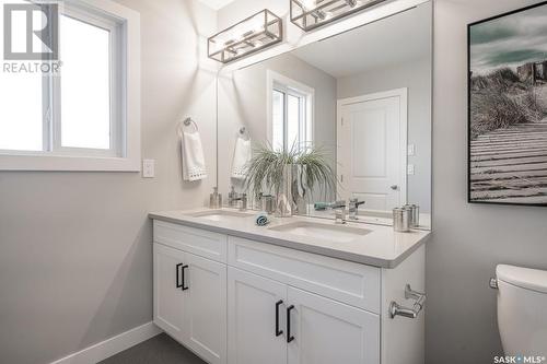 150 Kostiuk Crescent, Saskatoon, SK - Indoor Photo Showing Bathroom