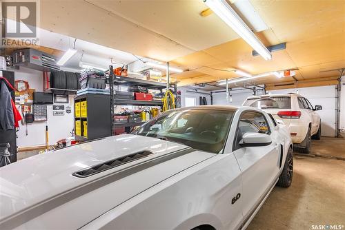 1670 Bader Crescent, Saskatoon, SK - Indoor Photo Showing Garage