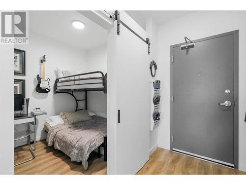 615 Rutland Road Unit# 315, Kelowna, BC - Indoor Photo Showing Bedroom