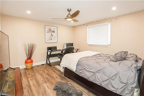 68 Montmorency Drive, Hamilton, ON - Indoor Photo Showing Bedroom