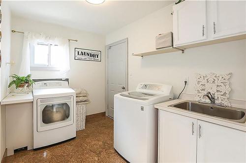 68 Montmorency Drive, Hamilton, ON - Indoor Photo Showing Laundry Room