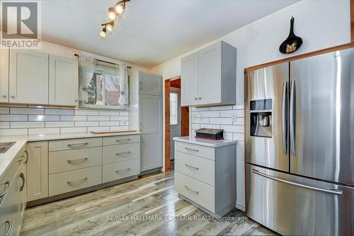 117 Kenedon Drive, Kawartha Lakes, ON - Indoor Photo Showing Kitchen