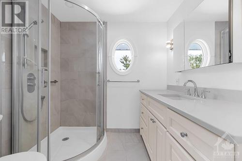 1798 Playfair Drive, Ottawa, ON - Indoor Photo Showing Bathroom