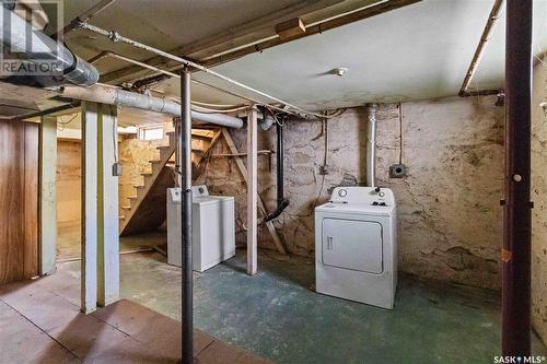 3 Willingdon Place, Saskatoon, SK - Indoor Photo Showing Laundry Room