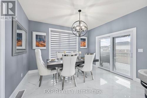 81 Woodland Cres, Tillsonburg, ON - Indoor Photo Showing Dining Room