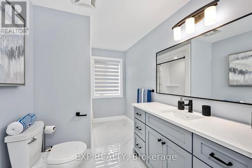 81 Woodland Cres, Tillsonburg, ON - Indoor Photo Showing Bathroom