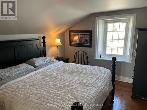 1622 County 2 Rd, Augusta, ON - Indoor Photo Showing Bedroom